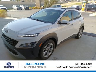 Used 2023 Hyundai Kona SEL w/ Convenience Package image 1