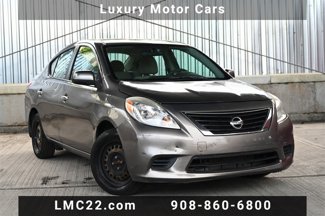 Used 2013 Nissan Versa SV image 1