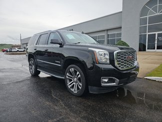 Used 2017 GMC Yukon SLT image 1