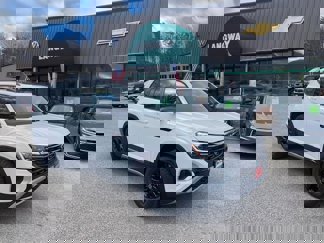New 2025 Volkswagen Atlas Peak Edition SE image 1