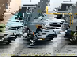 Used 2018 Volkswagen Tiguan SE image 1