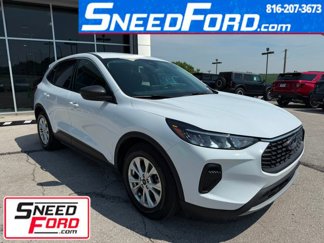 Used 2023 Ford Escape Active image 1
