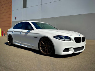 Used 2011 BMW 528i Sedan image 1