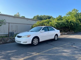 Used 2004 Toyota Camry XLE image 1