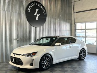 Used 2014 Scion tC image 1
