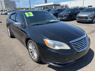 Used 2013 Chrysler 200 Limited image 1