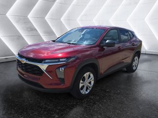 Used 2025 Chevrolet Trax LS image 1
