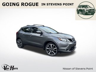Used 2017 Nissan Rogue Sport SL image 1