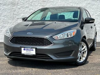 Used 2015 Ford Focus SE image 1