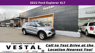 Used 2022 Ford Explorer XLT image 1
