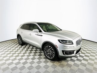 Used 2019 Lincoln Nautilus Reserve image 1