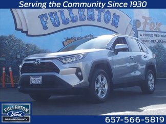 Used 2021 Toyota RAV4 XLE image 1