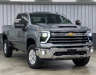 Used 2024 Chevrolet Silverado 2500 LTZ image 1