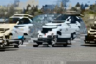 Used 2023 Chevrolet Equinox LT w/ Driver Convenience Package image 1
