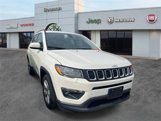 Used 2020 Jeep Compass Latitude image 1