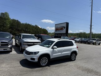 Used 2018 Volkswagen Tiguan Limited w/ Premium Package image 1