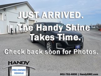 Used 2022 Chevrolet Traverse LS image 1