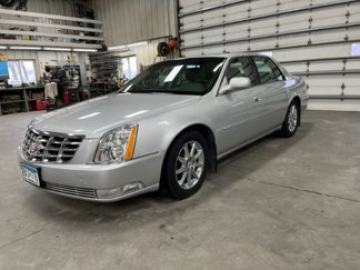 Used 2011 Cadillac DTS Luxury image 1
