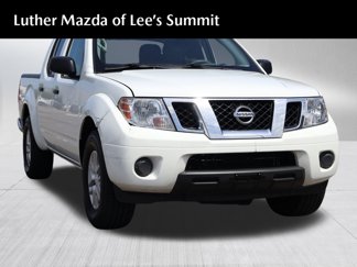 Used 2017 Nissan Frontier SV image 1