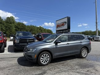 Used 2018 Volkswagen Tiguan S image 1