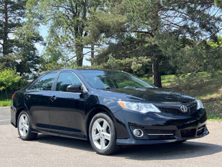 Used 2013 Toyota Camry SE image 1
