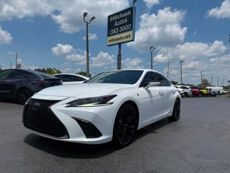 Used 2022 Lexus ES 300h F Sport image 1