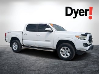Used 2017 Toyota Tacoma SR5 image 1