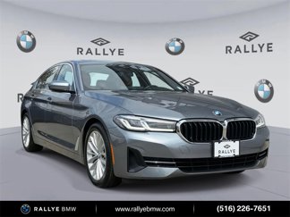 Certified 2022 BMW 530i xDrive w/ Convenience Package image 1