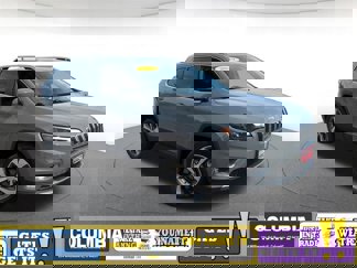 Used 2019 Jeep Cherokee Limited image 1