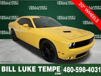 Used 2017 Dodge Challenger SXT w/ Blacktop Package video 1