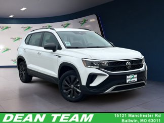Certified 2024 Volkswagen Taos S image 1