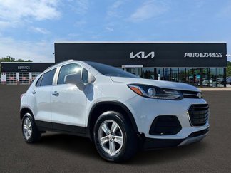Used 2020 Chevrolet Trax LT w/ LT Convenience Package image 1