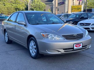 Used 2002 Toyota Camry XLE image 1