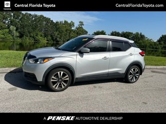 Used 2019 Nissan Kicks SV image 1