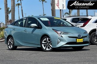 Used 2017 Toyota Prius Two image 1