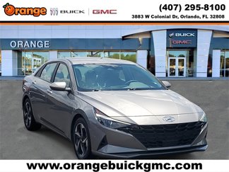 Used 2023 Hyundai Elantra SEL w/ Convenience Package image 1
