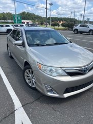 Used 2013 Toyota Camry XLE image 1