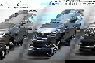 Used 2019 Jeep Cherokee Limited image 1
