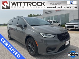Used 2022 Chrysler Pacifica Touring-L w/ S Appearance Package image 1