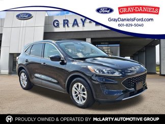 Used 2020 Ford Escape SE image 1