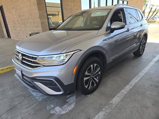 Used 2022 Volkswagen Tiguan S image 1
