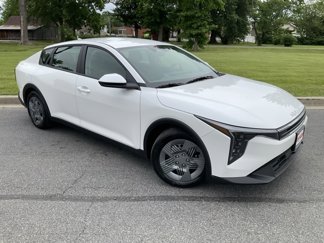 New 2025 Kia K4 LX image 1