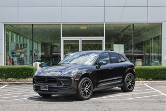 Certified 2024 Porsche Macan image 1