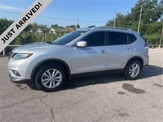 Used 2014 Nissan Rogue SV image 1