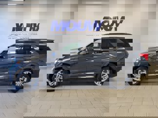 Used 2022 Ford Explorer XLT w/ Equipment Group 202A image 1