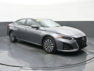 Used 2023 Nissan Altima 2.5 SV image 1