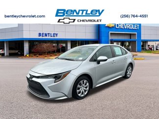 Used 2021 Toyota Corolla LE image 1