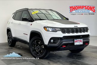 Used 2023 Jeep Compass Trailhawk image 1
