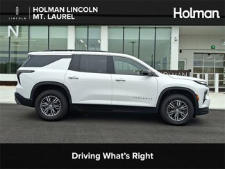 Used 2024 Chevrolet Traverse LT image 1