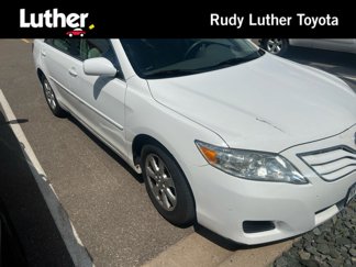 Used 2011 Toyota Camry LE image 1